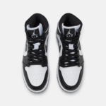WMNS AIR JORDAN 1 Mid